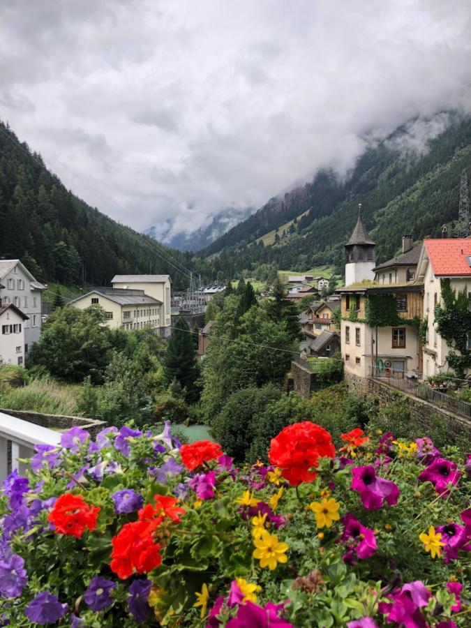 Appartamento Alpine Haus Göschenen Esterno foto