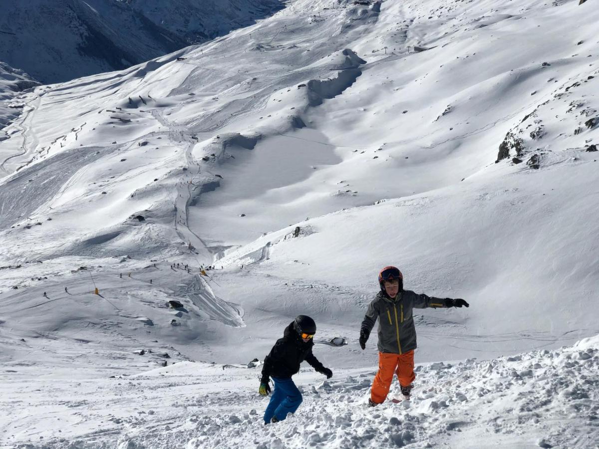 Appartamento Alpine Haus Göschenen Esterno foto