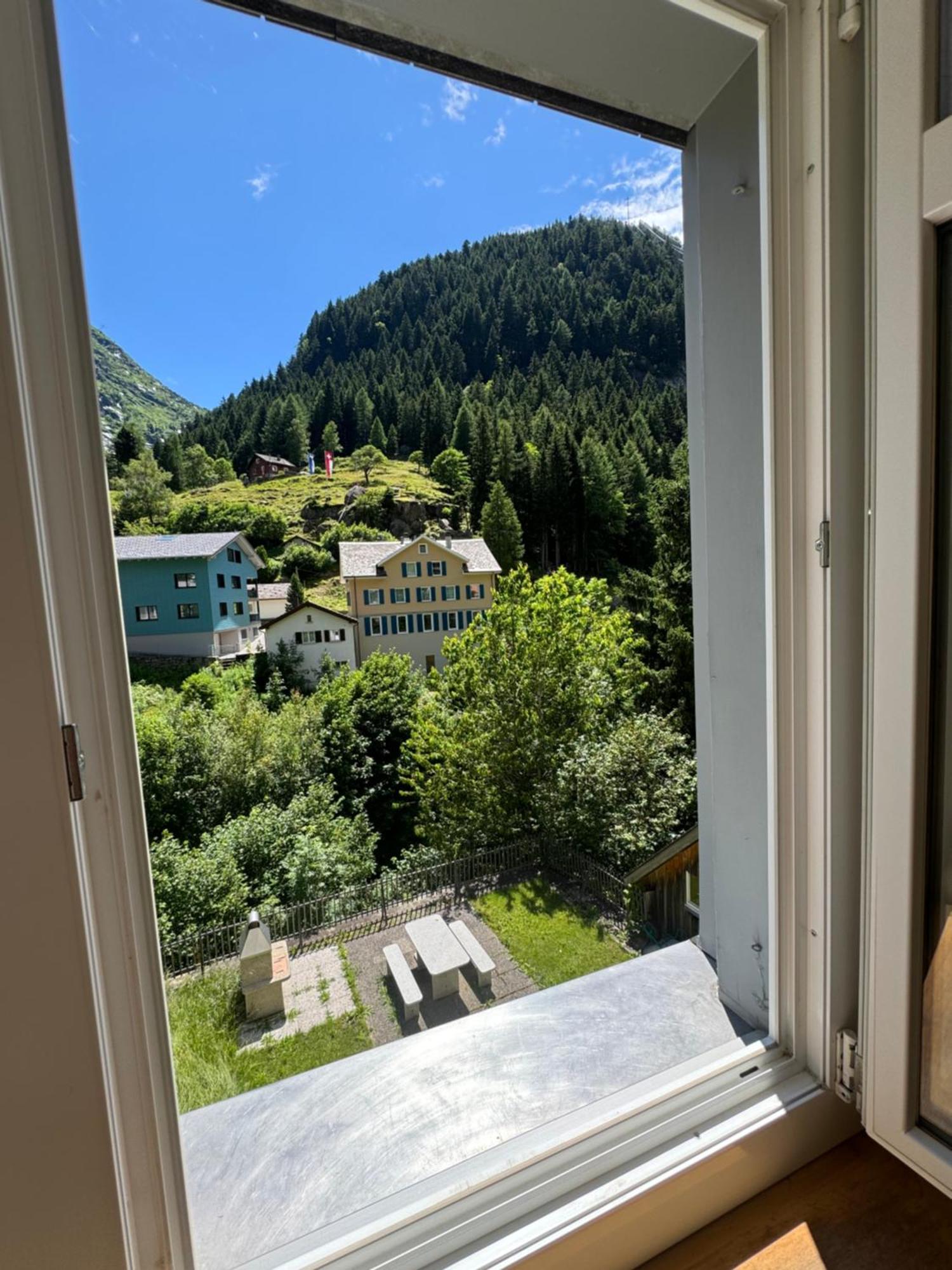 Appartamento Alpine Haus Göschenen Esterno foto